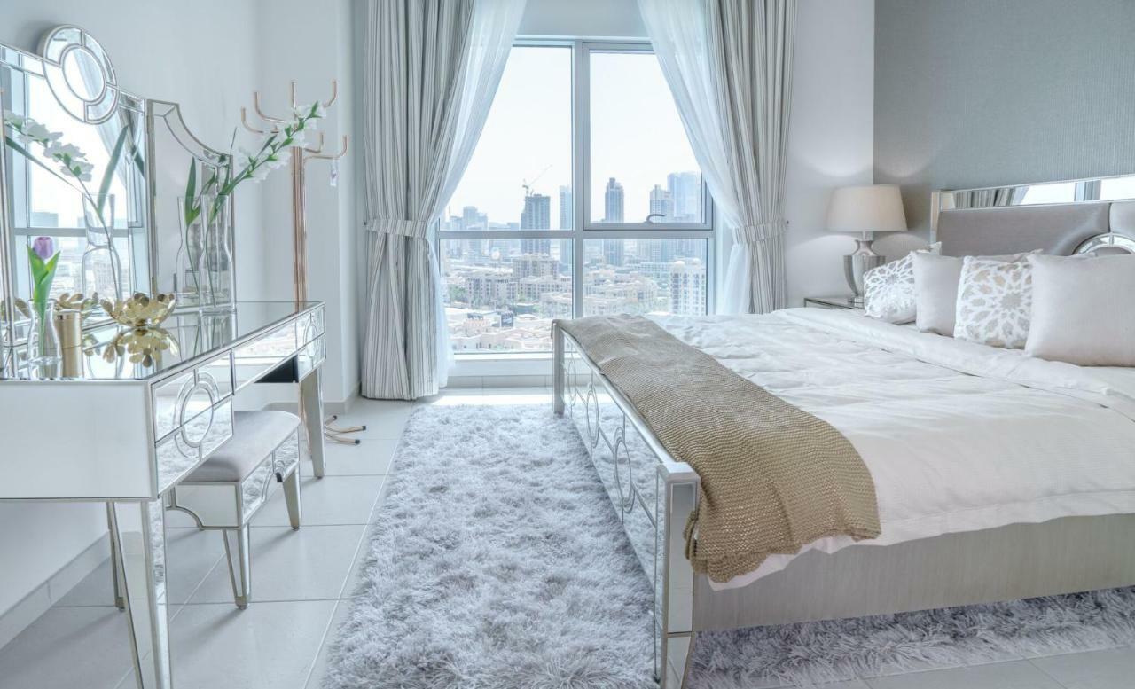Elite Royal Apartment - Full Burj Khalifa & Fountain View - Premier - 2 Bedrooms & 1 Open Bedroom Without Partition Dubai Eksteriør bilde